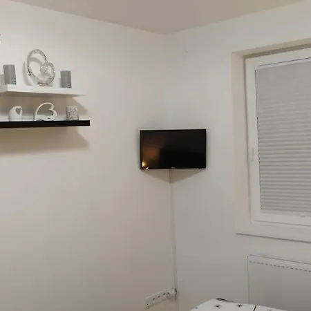 Kristyna Apartment *
